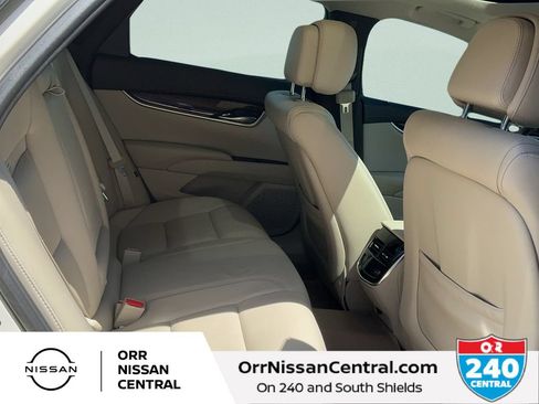 Used 2013 Cadillac XTS Luxury w/ Driver Awareness Package FWD image 12