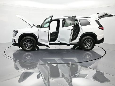 Certified 2025 GMC Acadia Elevation image 49