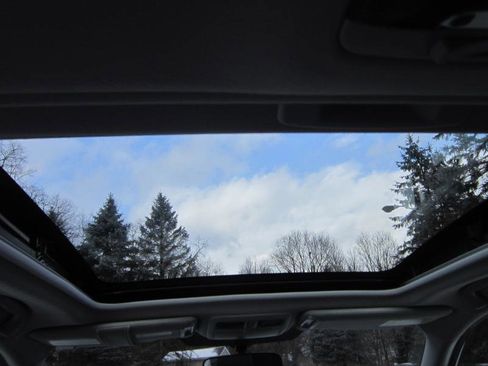 Used 2014 Subaru Forester 2.5i Limited image 7