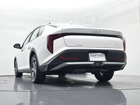 New 2026 Kia K4 FWD image 41