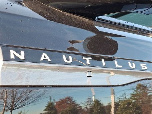 New 2026 Lincoln Nautilus Reserve image 10