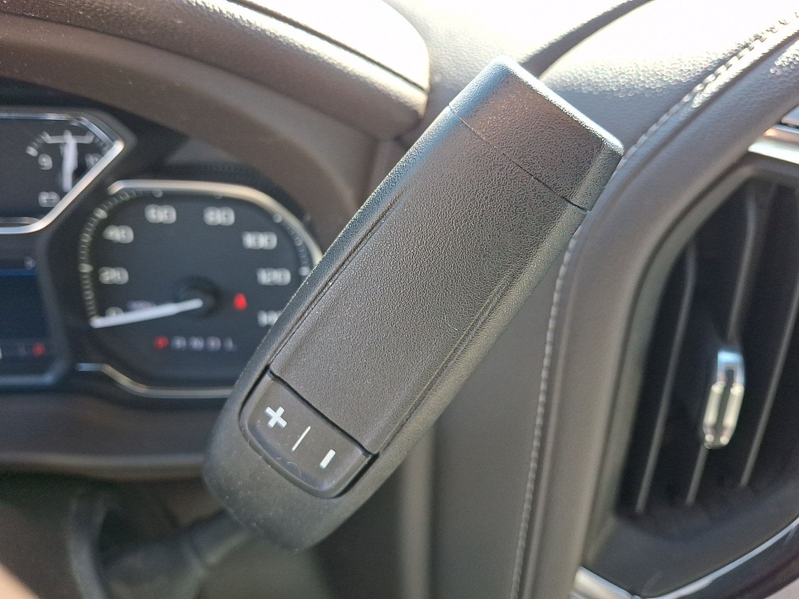 Used 2022 GMC Sierra 3500 SLE w/ SLE Value Package AWD/4WD image 14