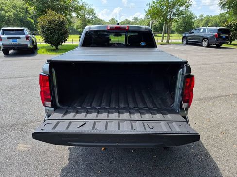 Used 2025 Chevrolet Colorado Trail Boss AWD/4WD image 32