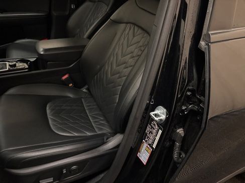 Certified 2024 Kia Sportage X-Line image 11