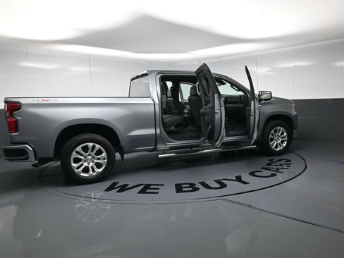 Used 2023 Chevrolet Silverado 1500 LTZ AWD/4WD image 26