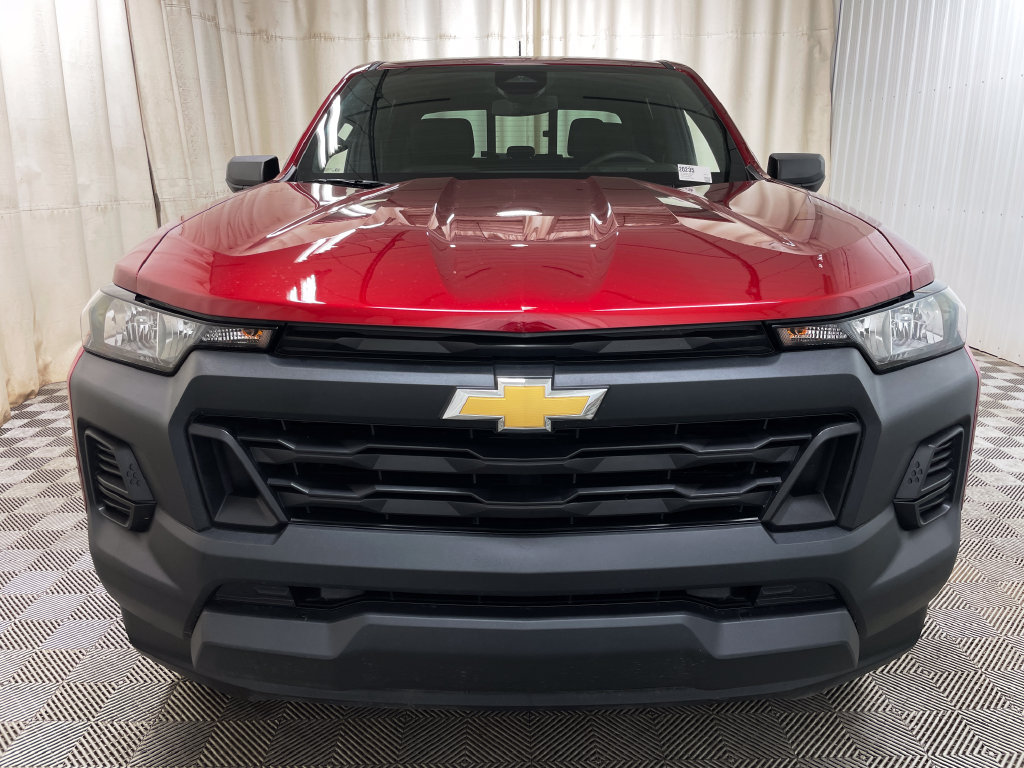 Certified 2025 Chevrolet Colorado W/T AWD/4WD image 22