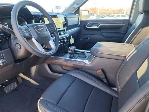 New 2026 GMC Sierra 1500 SLT w/ SLT Premium Plus Package image 17