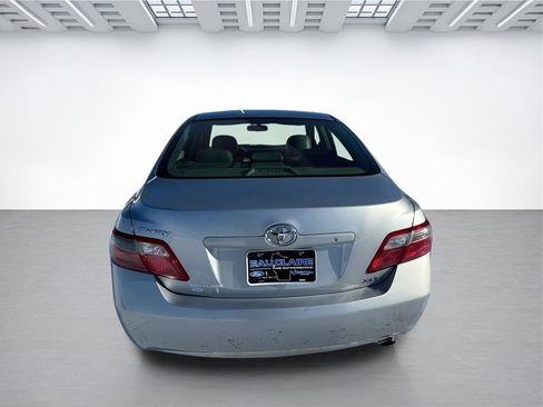 Used 2007 Toyota Camry XLE image 4