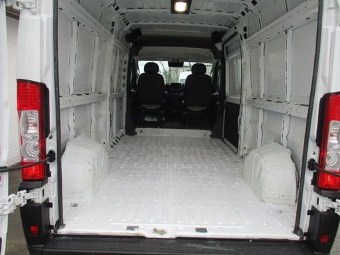 Used 2025 RAM ProMaster 3500 w/ Convenience Group FWD image 6