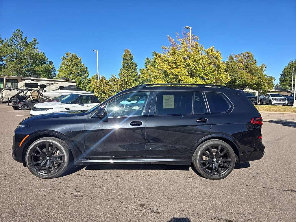 Used 2023 BMW X7 xDrive40i w/ M Sport Package AWD/4WD image 2