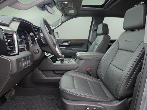 Used 2025 GMC Sierra 1500 Denali w/ Denali Reserve Package image 15