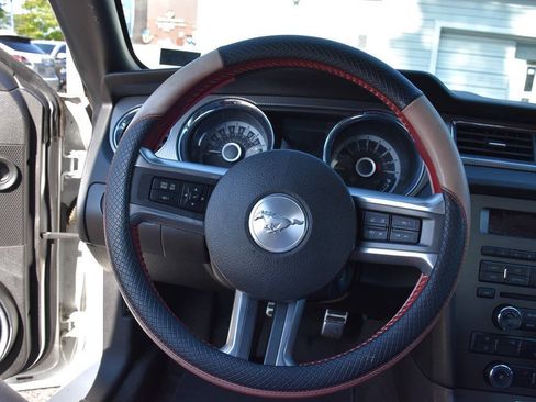 Used 2013 Ford Mustang GT Premium w/ Brembo Brake Pkg RWD image 16