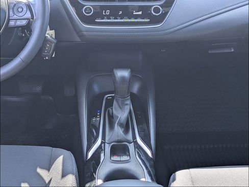 Used 2022 Toyota Corolla SE FWD image 18