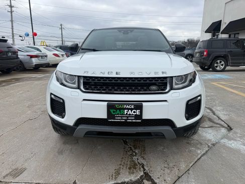 Used 2018 Land Rover Range Rover Evoque image 4