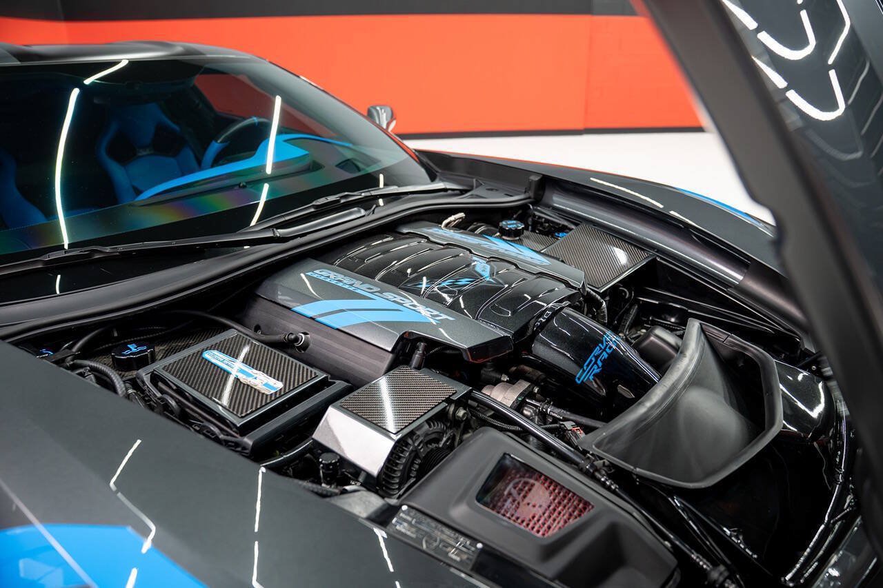 Used 2017 Chevrolet Corvette Grand Sport RWD image 12
