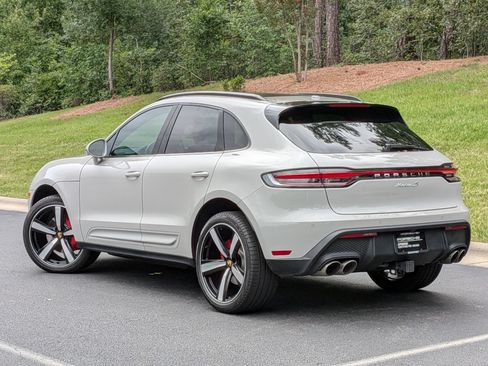 Certified 2025 Porsche Macan S AWD/4WD image 3