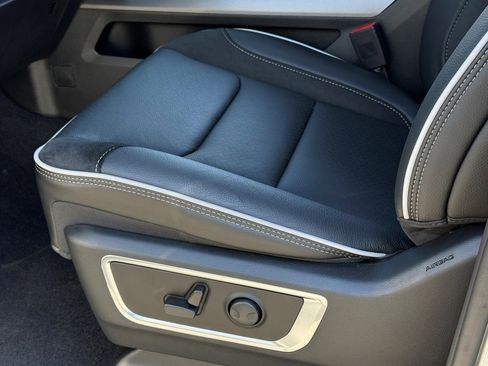 New 2026 RAM 1500 Laramie w/ Night Edition image 16