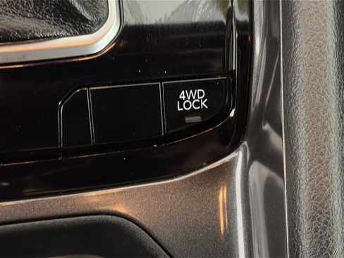 Used 2023 Jeep Compass Latitude AWD/4WD image 25