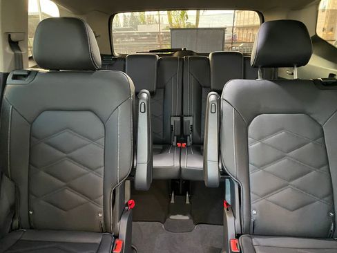 New 2026 Volkswagen Atlas SE image 18