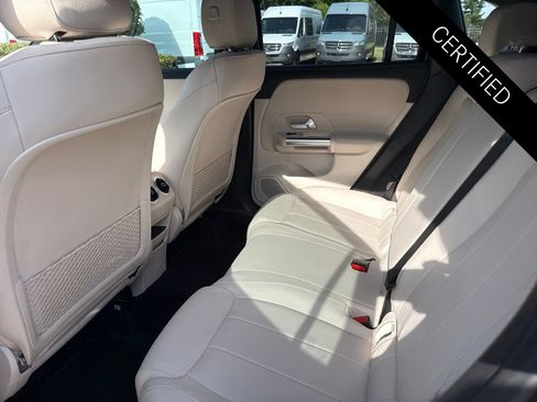Used 2026 Mercedes-Benz GLA 250 image 10