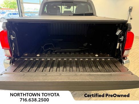 Used 2023 Toyota Tacoma SR5 AWD/4WD image 15
