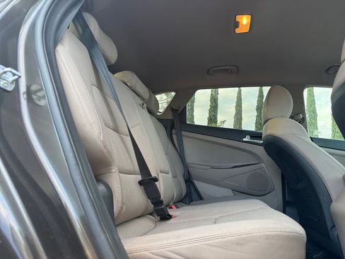 Used 2020 Hyundai Tucson SE image 18