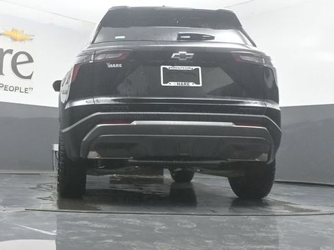 New 2026 Chevrolet Equinox ACTIV w/ Convenience Package III FWD image 32
