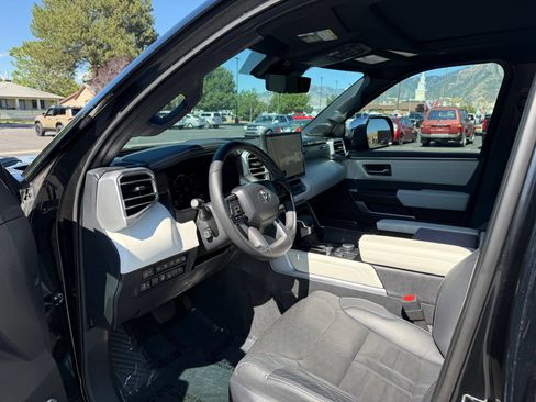 Used 2024 Toyota Tundra Capstone AWD/4WD image 11