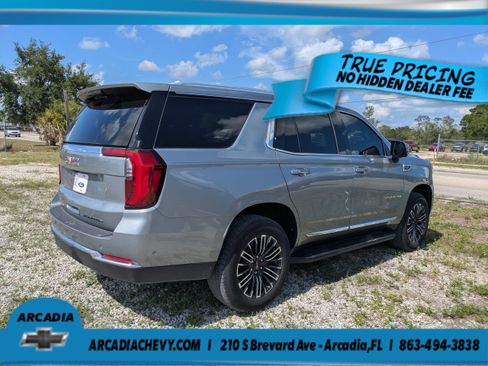 Used 2025 GMC Yukon Elevation AWD/4WD image 5