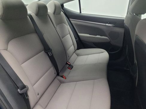 Used 2019 Hyundai Elantra SEL image 19