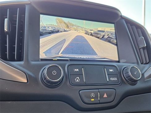 Used 2024 GMC Terrain AT4 image 19