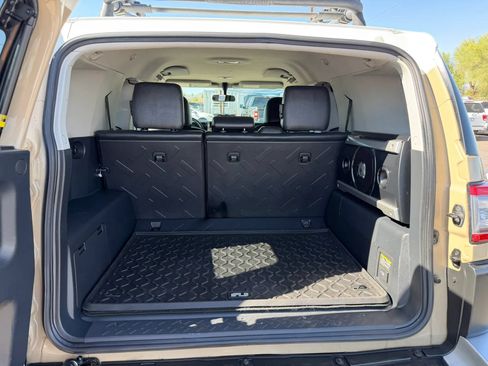 Used 2014 Toyota FJ Cruiser 4WD w/ Upgrade Package image 25