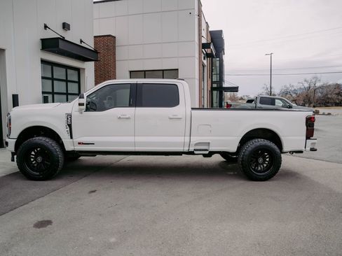 Used 2024 Ford F350 Platinum image 15