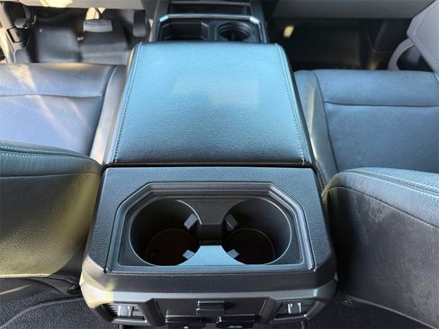 Used 2017 Ford F250 XLT w/ XLT Premium Package image 16