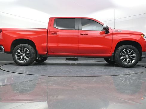 Used 2024 Chevrolet Silverado 1500 LT image 29