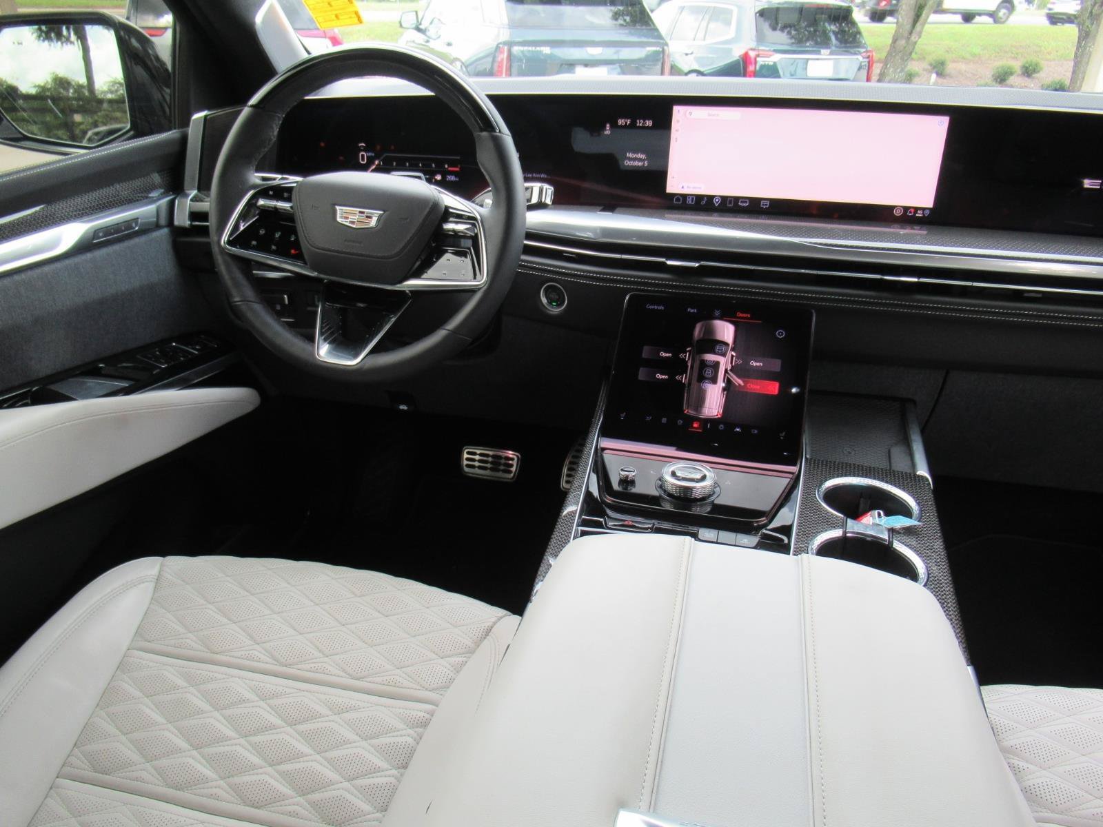 Certified 2025 Cadillac Escalade V AWD/4WD image 15