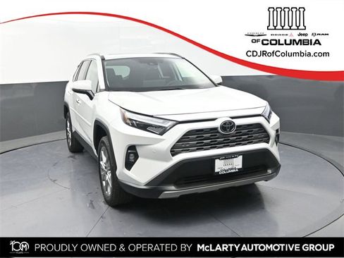 Used 2025 Toyota RAV4 Limited image 1