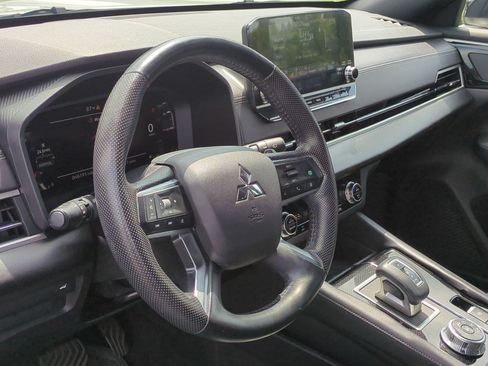 Used 2023 Mitsubishi Outlander SEL FWD image 18