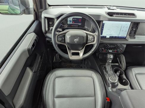 Used 2024 Ford Bronco Everglades image 13