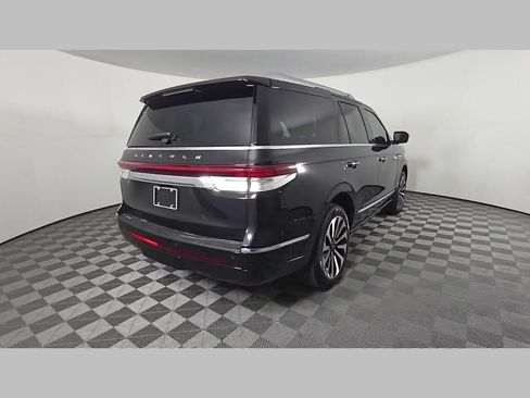 Used 2024 Lincoln Navigator Reserve AWD/4WD image 42