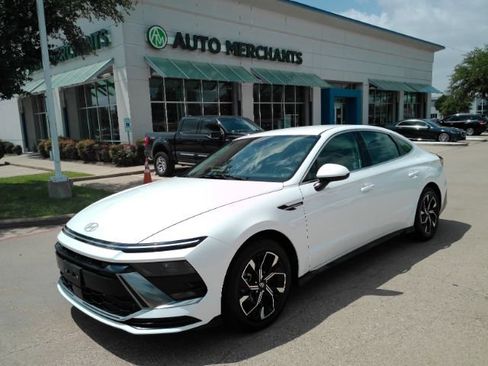 Used 2024 Hyundai Sonata SEL FWD image 1