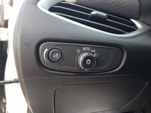 Used 2024 Chevrolet Malibu LT image 29