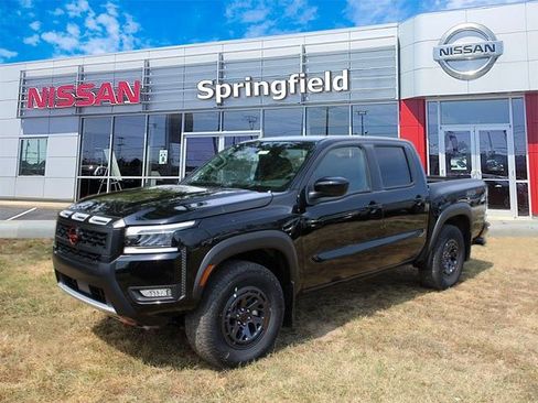 New 2025 Nissan Frontier PRO-4X w/ Interior Protection Package image 3