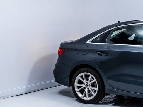 Used 2025 Audi A3 2.0T Premium w/ Convenience Package image 11