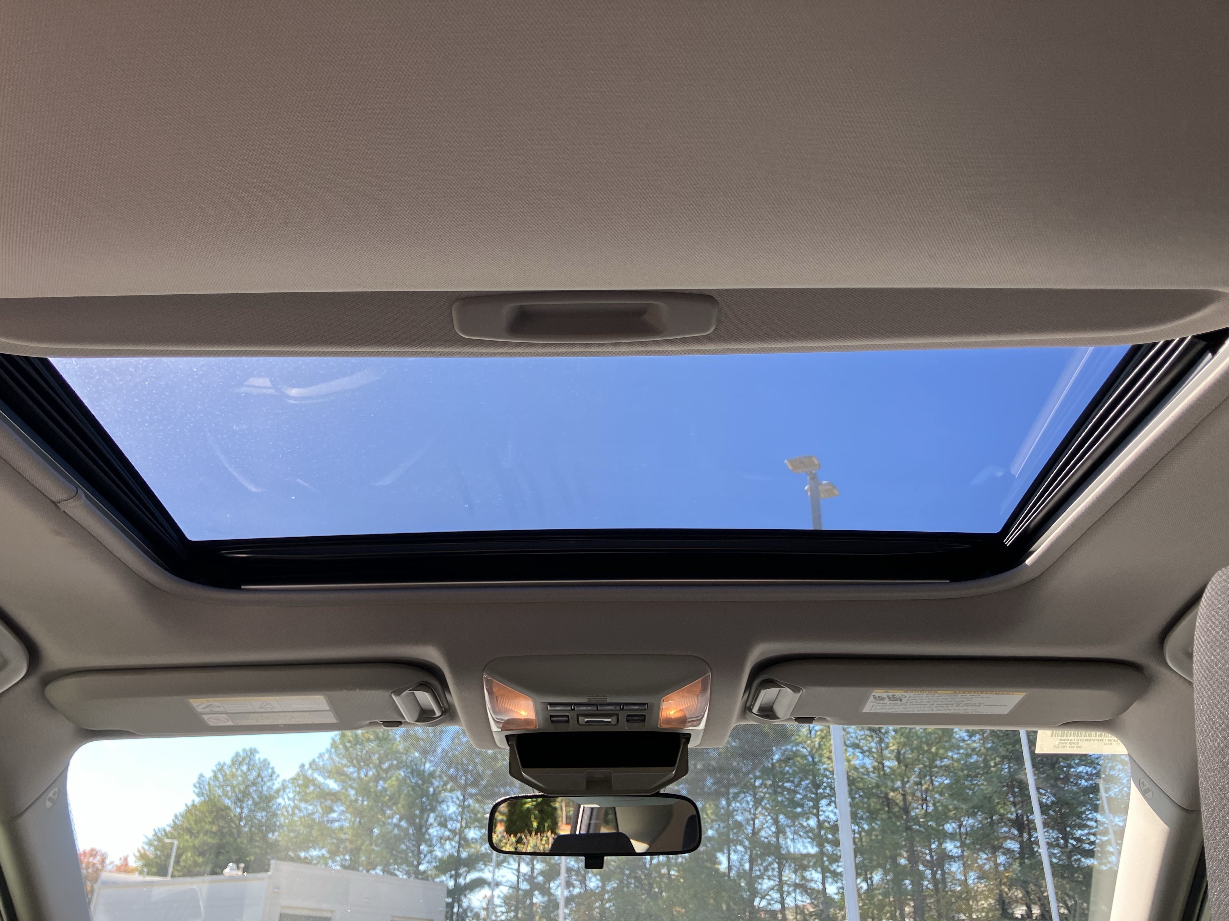 Used 2019 Toyota RAV4 XLE w/ Convenience Package FWD image 32