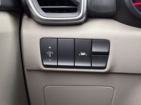 Used 2020 Kia Sportage LX AWD/4WD image 16