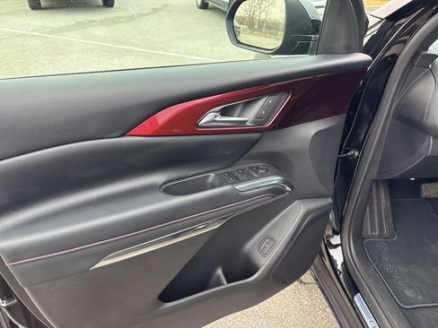 Used 2025 Chevrolet Traverse Z71 w/ Driver Confidence Package image 27