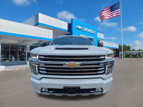Used 2022 Chevrolet Silverado 2500 High Country w/ Z71 Off-Road Package AWD/4WD image 8