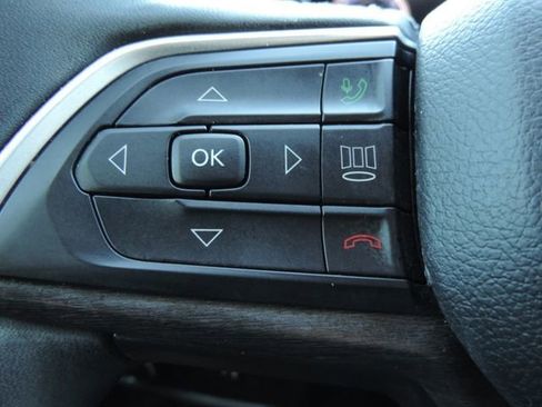 Used 2023 Jeep Grand Cherokee Limited w/ Trailer Tow Prep Group (B) image 29