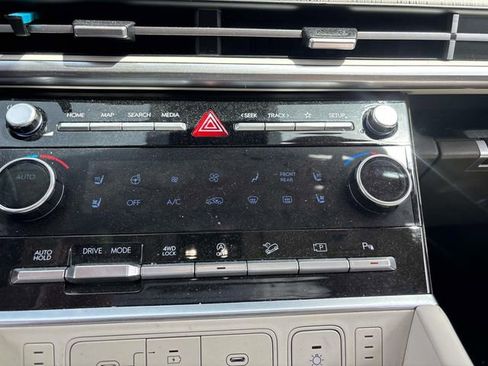 Used 2024 Hyundai Santa Fe Calligraphy AWD/4WD image 12